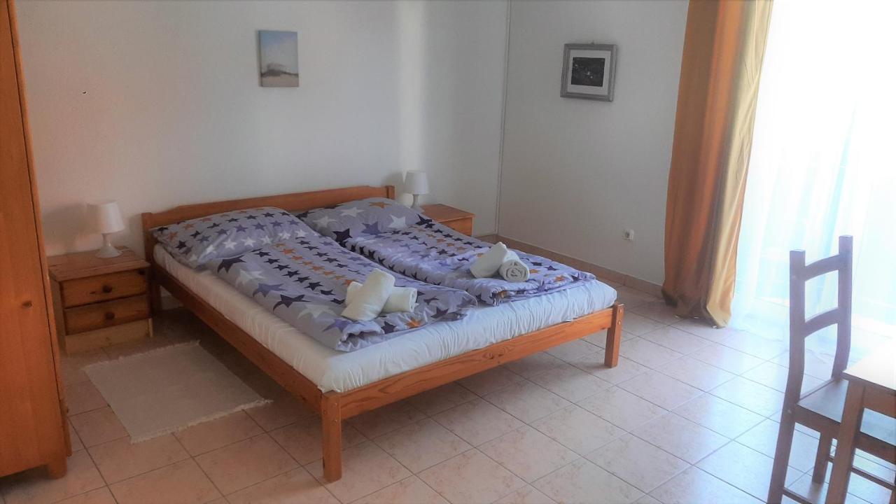 Zoeldhaz Panzio Bed & Breakfast Gyenesdias Exterior photo